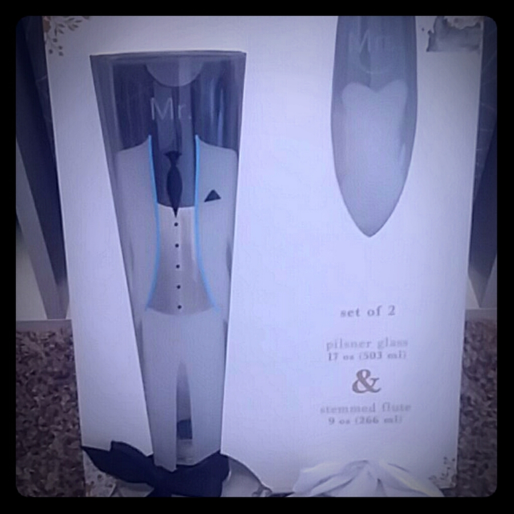 Mr and Mrs. Glass set